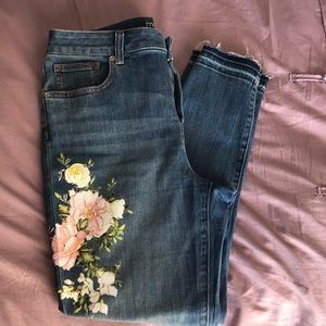 Floral cropped high rise jeans